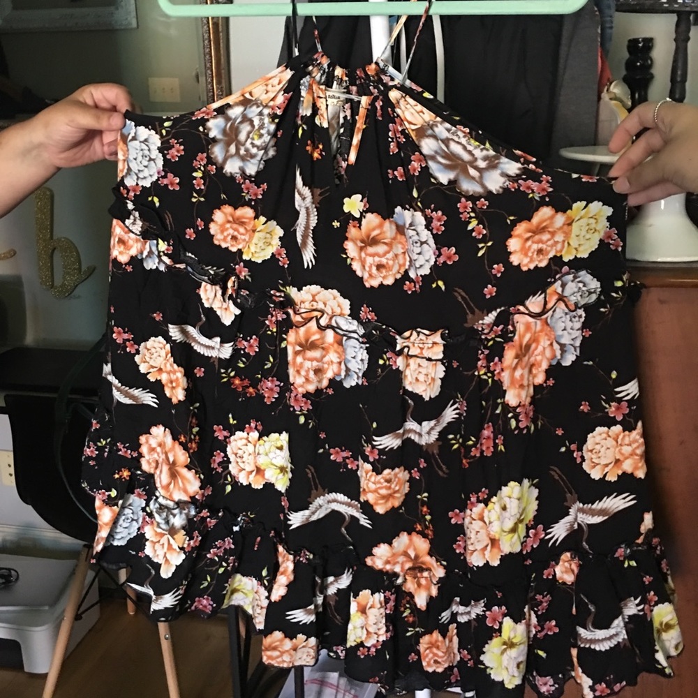 Halter Key Hole Top😍